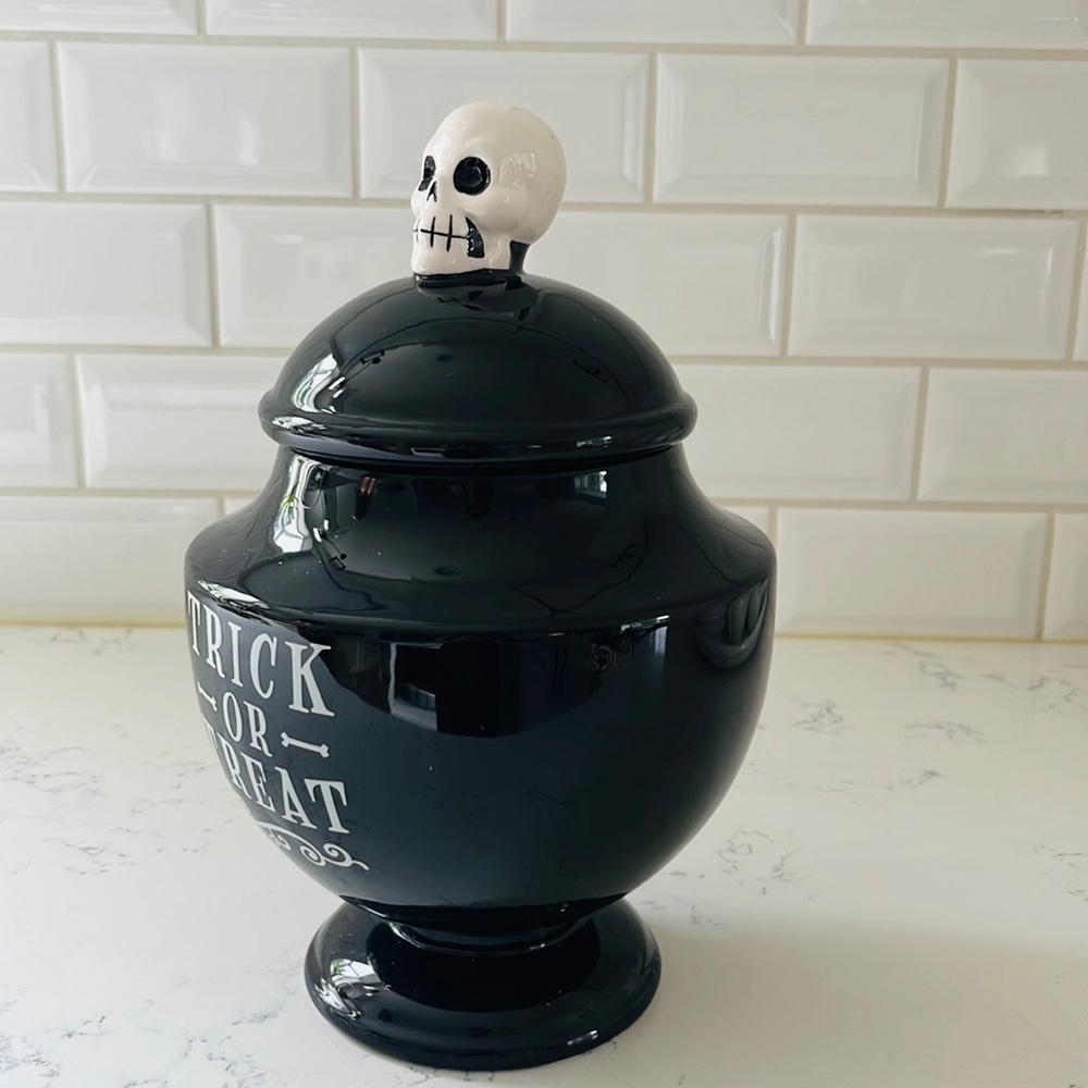 Target by Hyde & EEK Trick or Treat Black Ceramic Cookie Jar - Picture 4 of 14